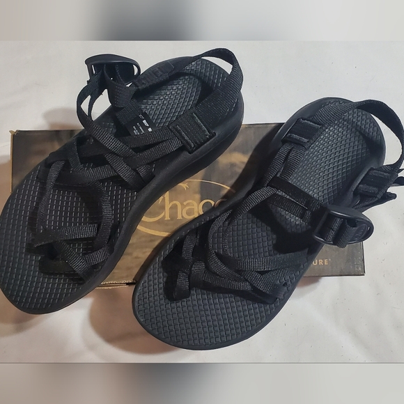 Chaco Zcloud Black Adventure Sandals. New Sz 6 - Picture 1 of 6